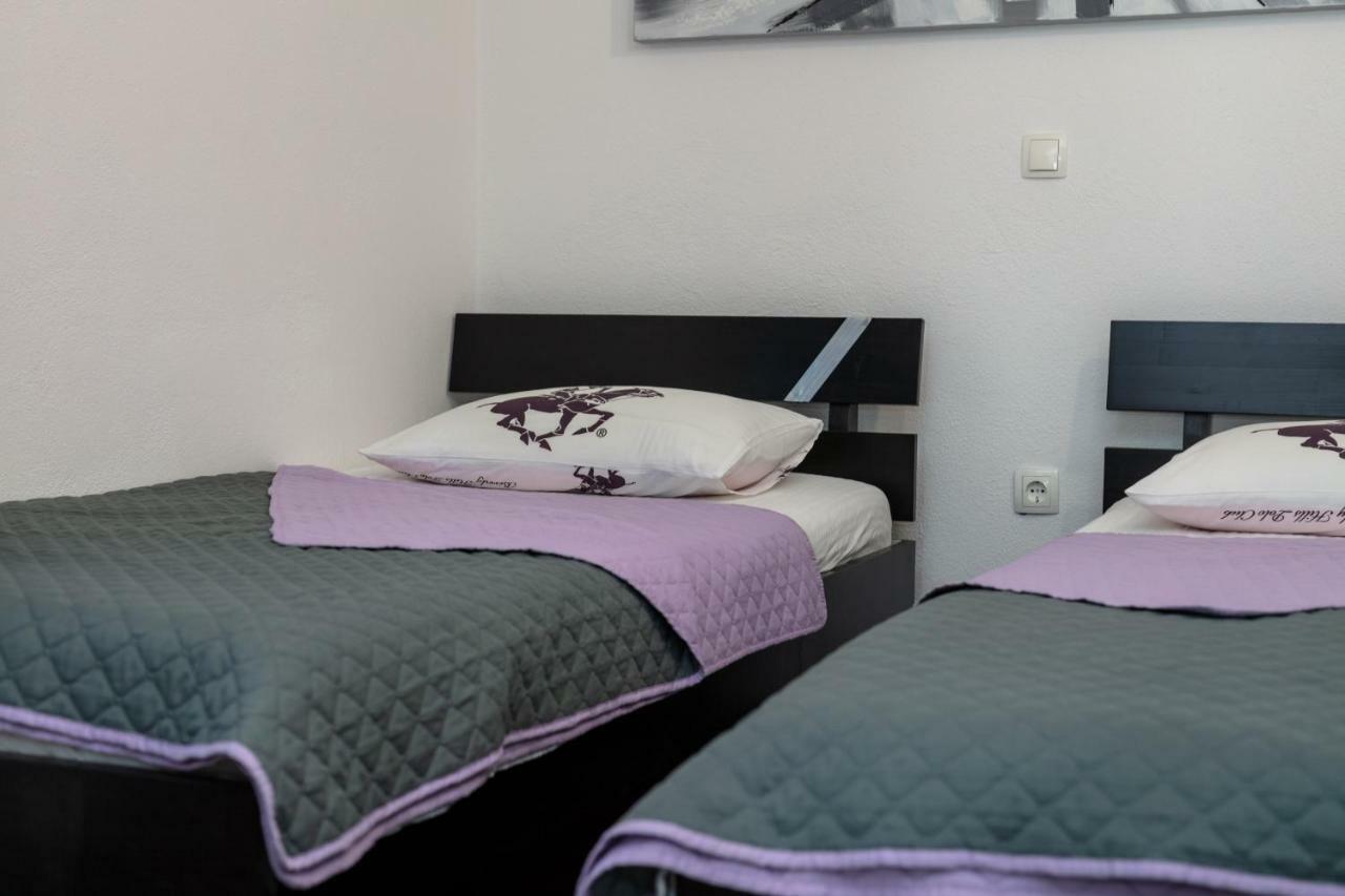 Apartments Bubalo Omiš Esterno foto