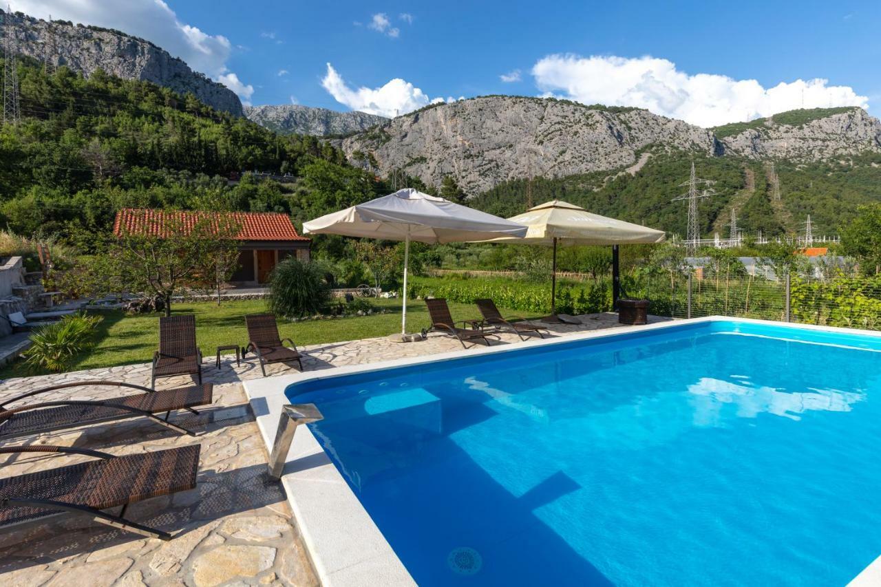 Apartments Bubalo Omiš Esterno foto
