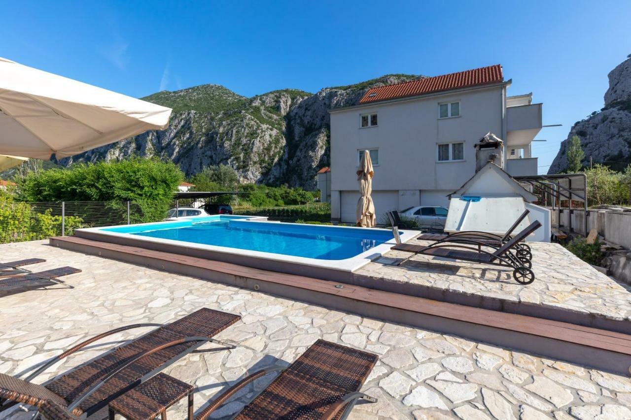 Apartments Bubalo Omiš Esterno foto
