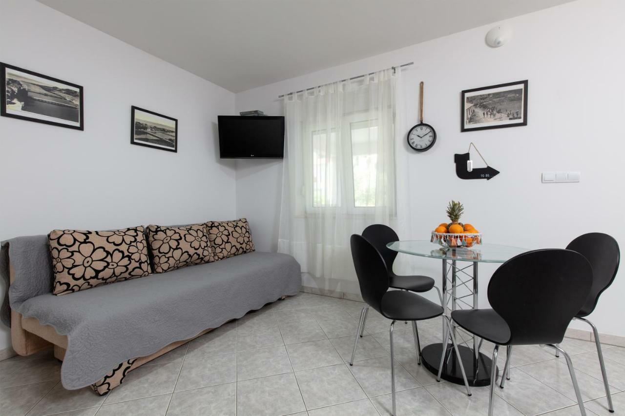 Apartments Bubalo Omiš Esterno foto